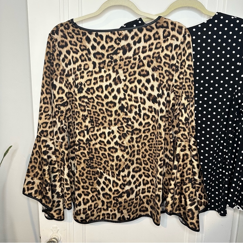 Coco Bianco tops lot of 2 large bell sleeves - Picture 5 of 10